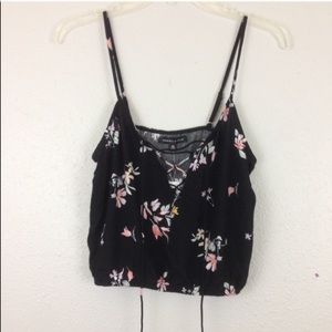 {Kendall & Kylie} Crop Top